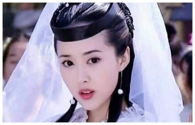 ​14年后的嫦娥，男人装也救不了，童年女神已走远