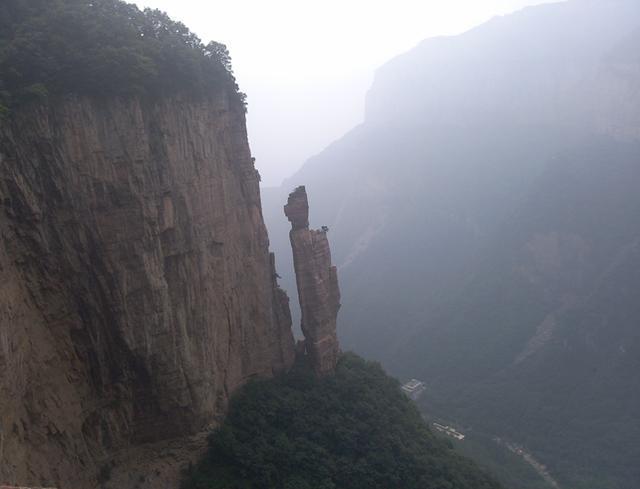 鲜为人知的八里沟景区，竟是因为名字太“土气”，景色却秒杀黄山