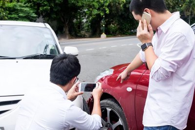 ​三者险，五十万和一百万有何不同？定损员说漏了嘴，知道晚了